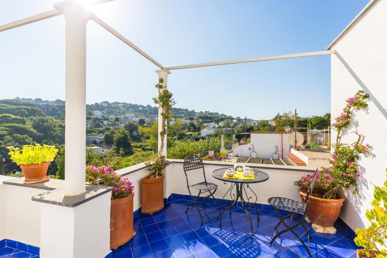 Capri Turquoise By Napoliapartments Экстерьер фото